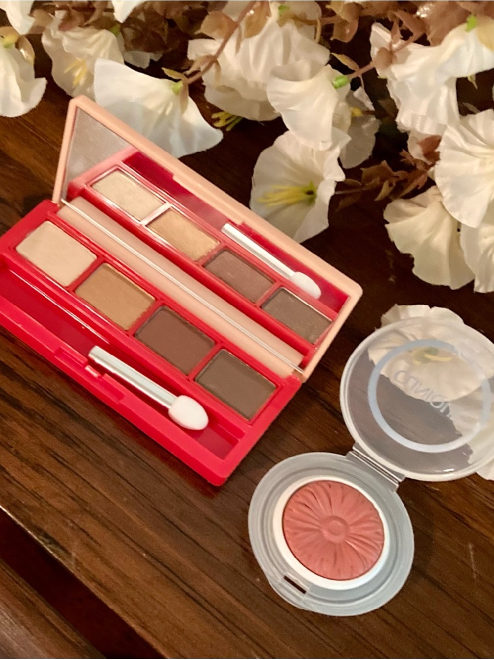 Clinique Neutral Eyeshadow & Pink Blush Duo